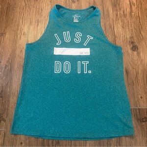 Nike women’s dri fit tank size S athletic cut teal